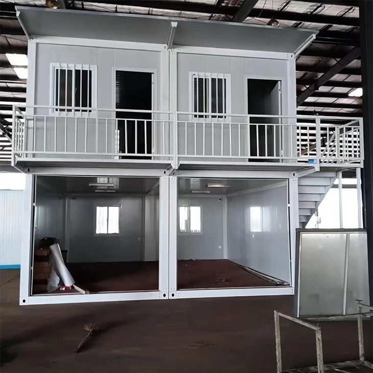 Casa contenedor de Tron
